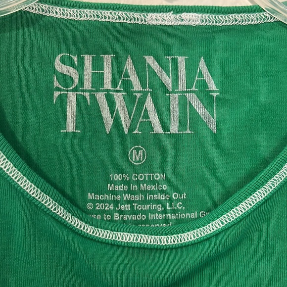 Shania Twain Man! I Feel Like A Woman Band Tank Top Medium New NWOT Green Crop - Picture 9 of 9